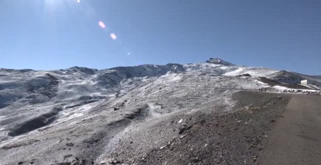 Cae la primera nevada de la temporada en Sierra Nevada