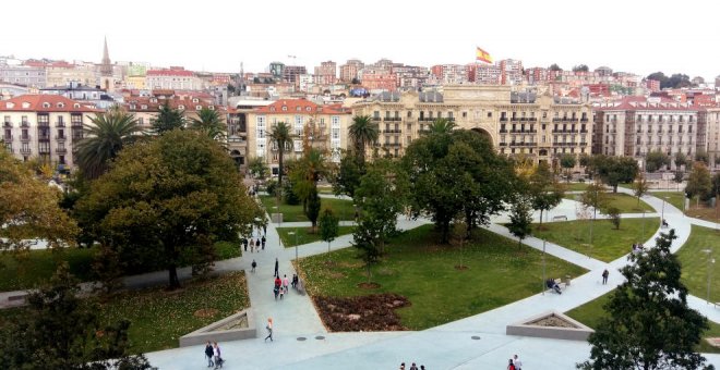 Detenido mientras bebía en la calle pese a tener una orden de arresto domiciliario