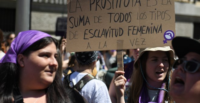 Otras miradas - El debate viciado de la prostitución en los medios