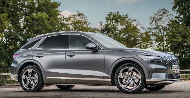 Se inician las ventas del Genesis GV70 eléctrico en Europa, rival del BMW iX3