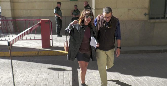 La actriz María León denuncia por detención ilegal y lesiones a los policías que la detuvieron