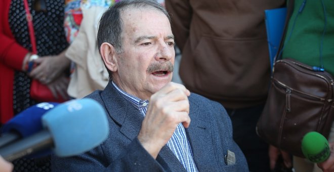 Gerardo Iglesias, en silla de ruedas y con un dolor "insoportable", por la "desatención" en la sanidad pública