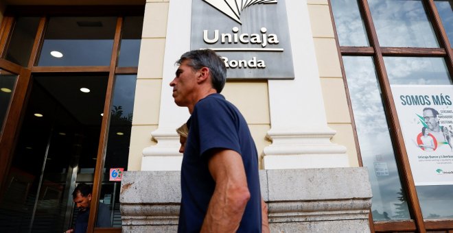Santalucía adquiere el 50% de los negocios que Unicaja tenía con Mapfre y Aegon por 318 millones