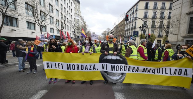 Amnistía Internacional convoca "12 horas de silencio" frente al Congreso para pedir el fin de la 'ley mordaza'