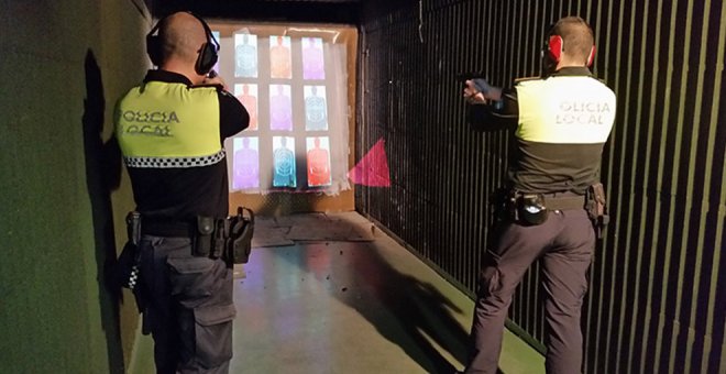 La Escuela Autonómica de la Policía Local organiza en Noja un pionero curso de tiro en seco