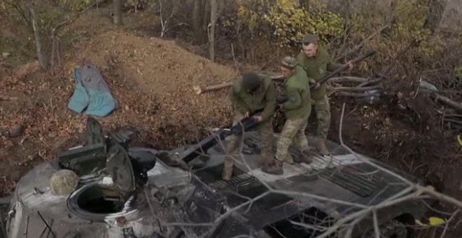 Los soldados ucranianos creen que los rusos no planean abandonar el frente de Jersón