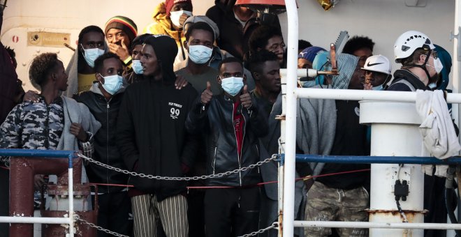 Tres barcos de ONG con 846 migrantes, en aguas italianas en espera de puerto