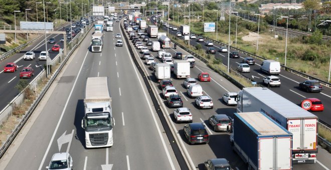 Trànsit limitarà la velocitat a tot el tram de l'AP-7 paral·lel a la B-30 a un màxim de 100 km per hora