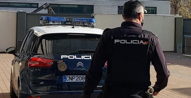 Detenidos un joven y un menor por intentar atracar a dos personas en Santander con un machete