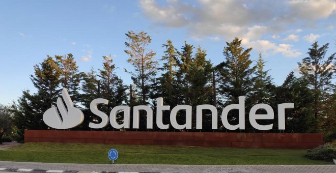 El Santander, multado con casi 15 millones por deficiencias en el cumplimiento de las normas de blanqueo