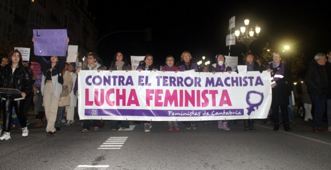 Miles de personas salen a la calle para protestar contra todas las violencias que sufren las mujeres