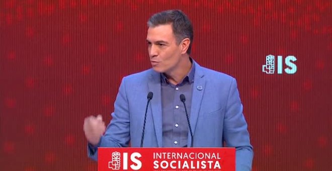 Sánchez dice que España avanza pese al "ruido" y los "insultos" de la derecha y la ultraderecha