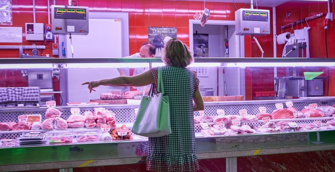 La inflación se modera medio punto en noviembre y se sitúa en el 6,8%