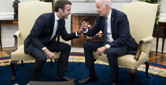 Biden y Macron dejan a un lado sus discrepancias y escenifican su alianza frente a Putin