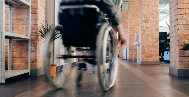 "Yo decido", el lema de la estudiante Aitana Areste para que su parálisis cerebral no la frene