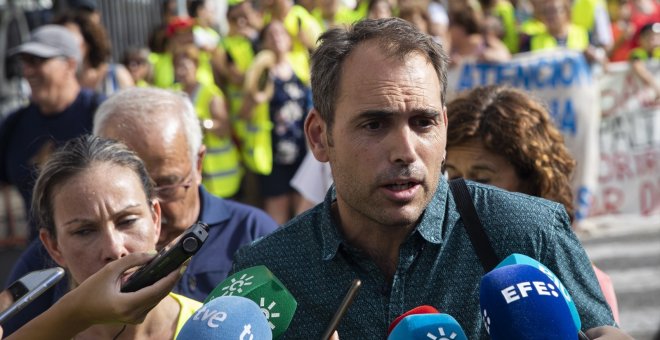 IU aprieta a Moreno con la corrupción tras la investigación judicial a un alcalde del PP de la provincia de Málaga