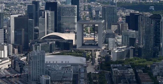 Registran en Francia las sedes de varios bancos por presunto fraude