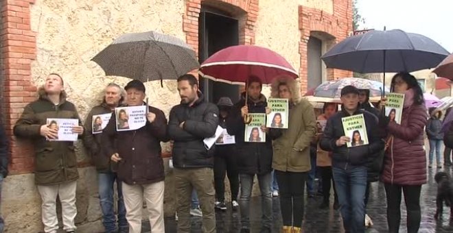 Vecinos de Traspinedo se concentran para pedir justicia y que se esclarezca la muerte de Esther López