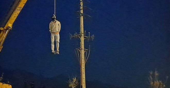 Irán ejecuta en público a un segundo preso condenado a muerte por participar en las protestas