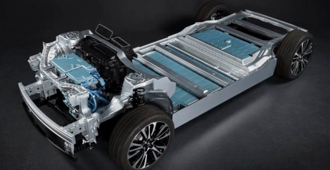 Nissan y Renault no se ponen de acuerdo: ahora, por la tecnología de sus coches eléctricos