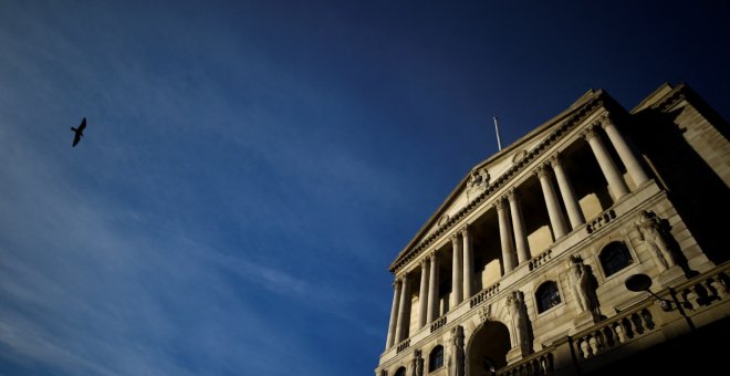 El Banco de Inglaterra lleva los tipos al 3,5% y prevé nuevas subidas