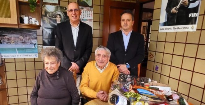 El municipio homenajea a sus dos vecinos más longevos, Pilar y Pedro