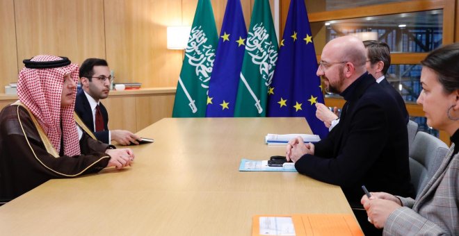 El acercamiento de la UE a las monarquías árabes, caldo de cultivo para la corrupción