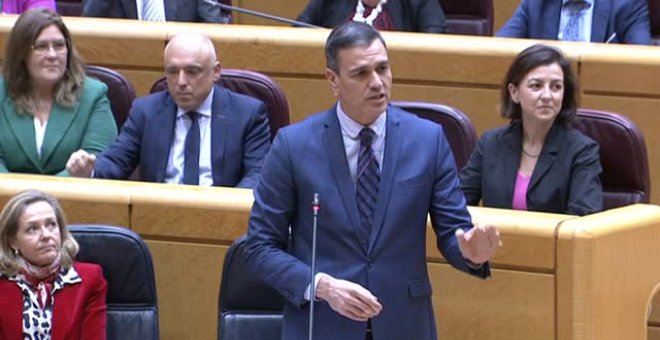 Sánchez dice que el mayor "hito" del PP es lograr "enmudecer" el Parlamento y Feijóo le exige elecciones anticipadas