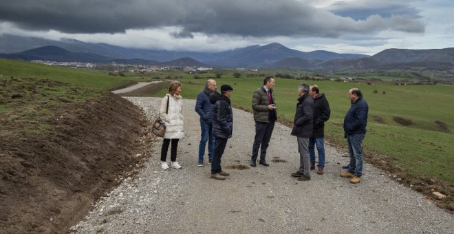 La renovación del camino de Las Hazas mejora la red de infraestructuras agrarias del municipio