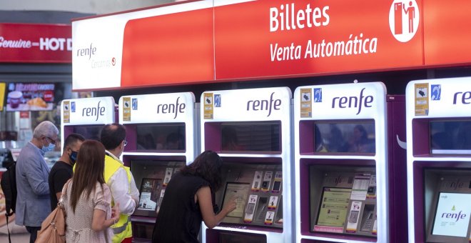 El Gobierno congela los precios de los trenes de servicio público por cuarto año consecutivo