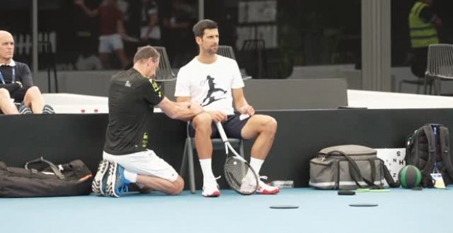 Djokovic vuelve a Australia tras ser deportado el año pasado