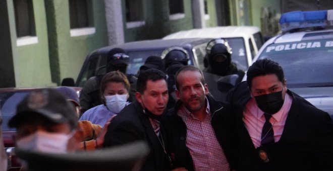Detenido en Bolivia el gobernador de Santa Cruz, investigado por el golpe de Estado de 2019