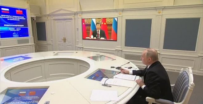 Putin y Xi Jinping escenifican su buena sintonía