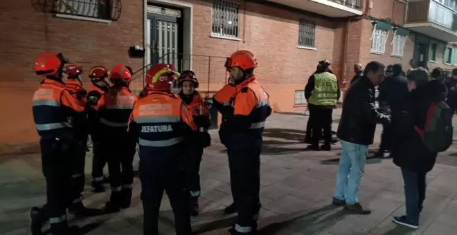 Autorizan a los afectados por el metro de San Fernando de Henares a volver a sus casas pese al temor de los vecinos
