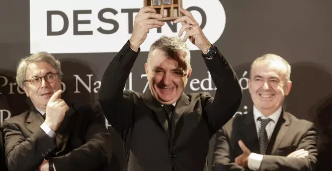Manuel Vilas gana el Premio Nadal con 'Nosotros', "una novela de amor" sobre la pérdida
