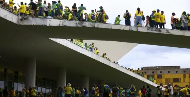 La central sindical CUT de Brasil pide un "castigo ejemplar a terroristas bolsonaristas"
