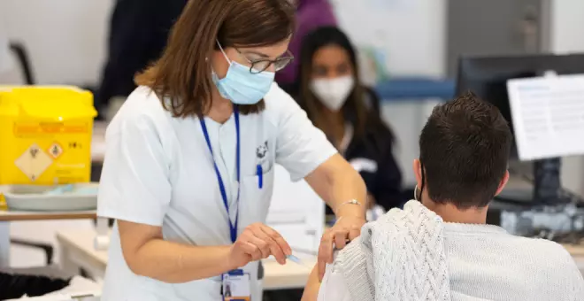 Autoridades sanitarias españolas, italianas y francesas amplían las recomendaciones para la vacuna de refuerzo
