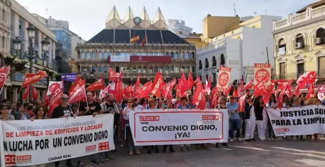 Los trabajadores de la limpieza dispuestos a "ir a por todo" en la huelga que arranca este martes en cuatro provincias
