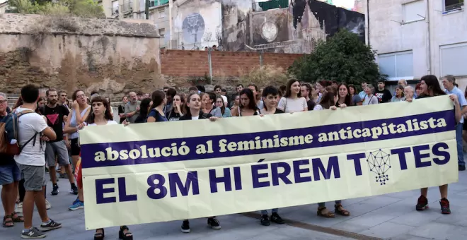 Sis mesos de presó per a tres de les deu feministes encausades per la vaga del 8-M del 2019 a Manresa