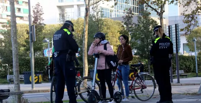 Prohibit indefinidament l'accés dels patinets elèctrics al transport públic