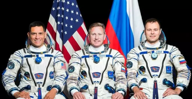 Por qué un meteoroide de un milímetro pone patas arriba la misión rusa en la Estación Espacial Internacional