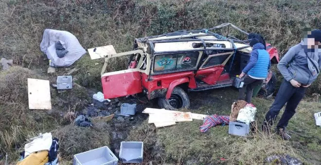 Se precipita un coche por una ladera de un puerto de Liébana pero sus ocupantes lograr escapar antes