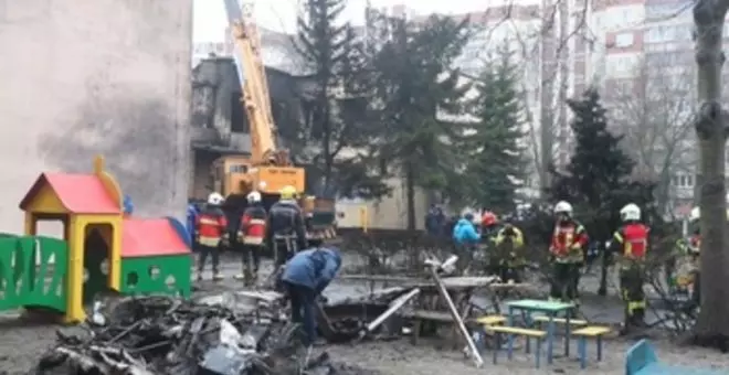Muere el ministro ucraniano del Interior y otras 13 personas al estrellarse un helicóptero contra una guardería en Kiev