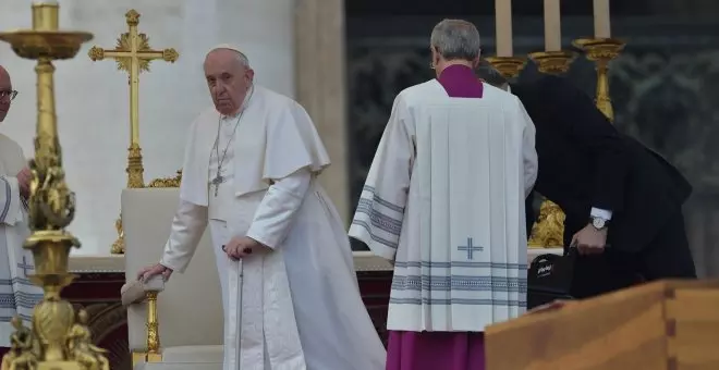 Reaparecen las intrigas vaticanas contra el papa Francisco