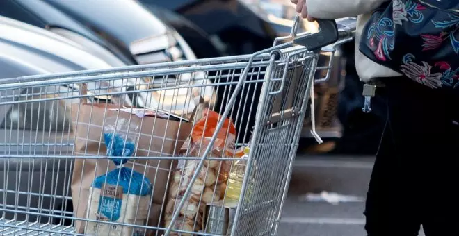 Els supermercats disparen els marges als aliments bàsics fins a deu vegades més que l'IPC