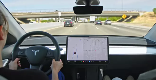 El Autopilot de Tesla cae estrepitosamente en los ranking de valoración de usuarios