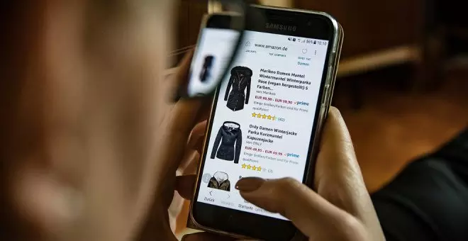 Los "patrones oscuros" que utilizan las tiendas online y en los que caemos los consumidores