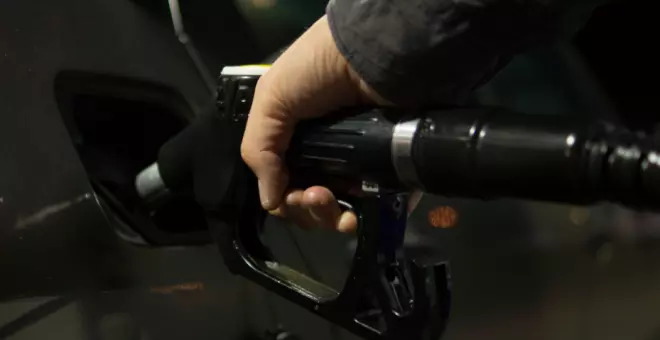 El embargo al diésel ruso amenaza desde este domingo con disparar el litro por encima de dos euros
