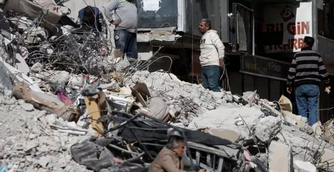 Suben a más de 33.000 los muertos en Turquía y Siria por el terremoto
