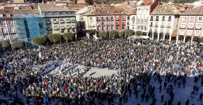 Unas 11.000 personas se manifiestan en Burgos en defensa de la sanidad pública